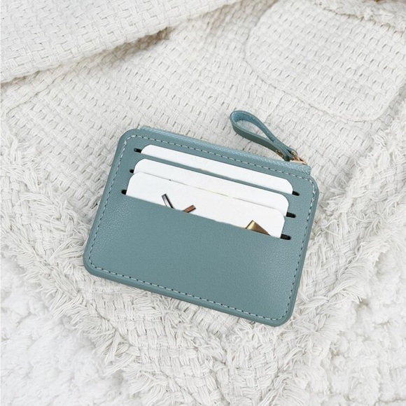 ⚠️Clearance Baby Blue Small & Slim Cardholder / Wallet - Picture 3 of 4